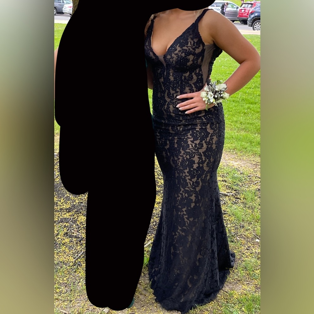Jovani lace beaded black formal prom dress size 8 low back v neck